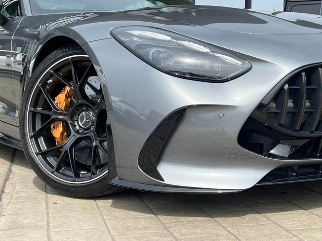 MERCEDES-BENZ AMG GT Photo 12