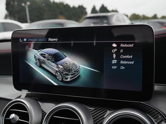 MERCEDES-BENZ C Class Photo 32