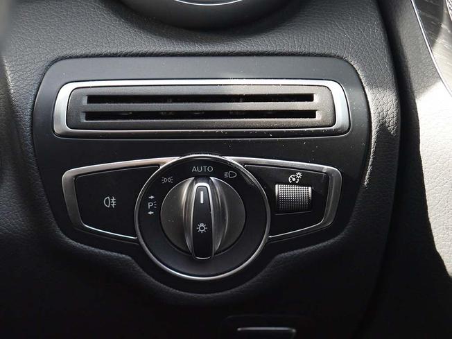MERCEDES-BENZ C Class Photo 14
