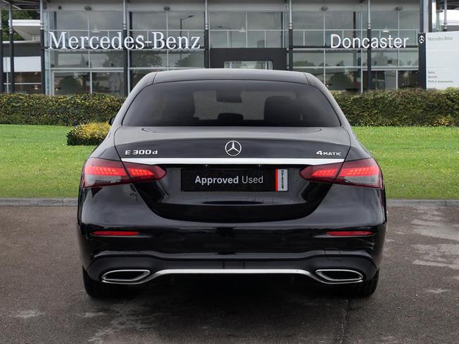 MERCEDES-BENZ E Class Photo 11