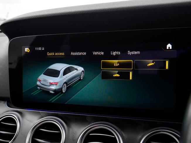 MERCEDES-BENZ E Class Photo 36