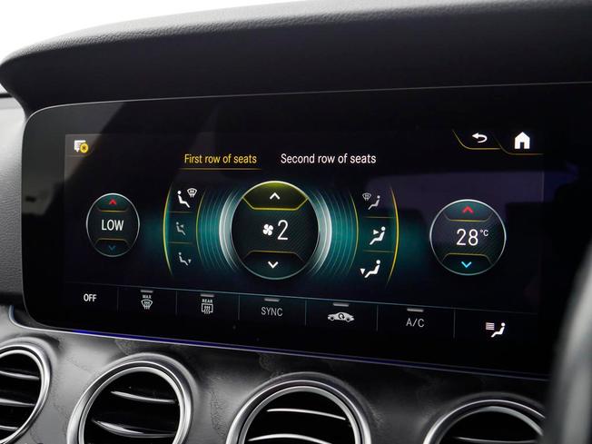 MERCEDES-BENZ E Class Photo 38