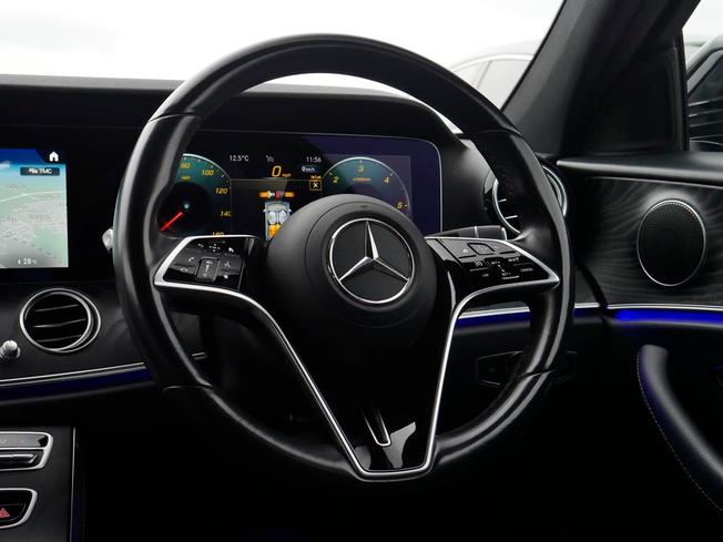 MERCEDES-BENZ E Class Photo 47