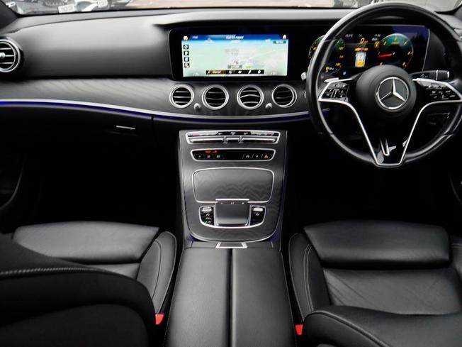 MERCEDES-BENZ E Class Photo 5