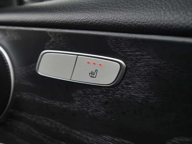 MERCEDES-BENZ E Class Photo 18