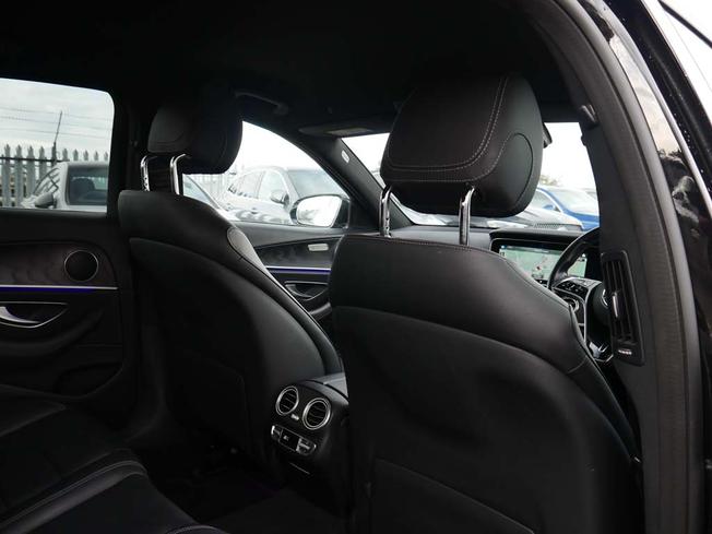 MERCEDES-BENZ E Class Photo 36