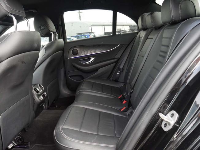 MERCEDES-BENZ E Class Photo 39