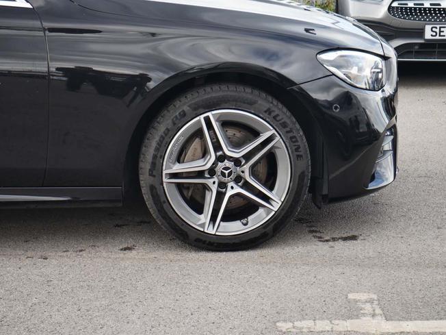MERCEDES-BENZ E Class Photo 6