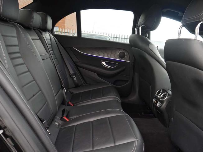 MERCEDES-BENZ E Class Photo 8