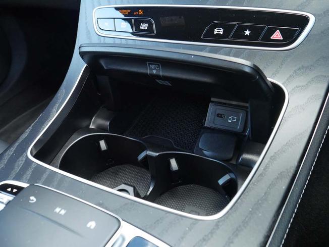 MERCEDES-BENZ E Class Photo 18