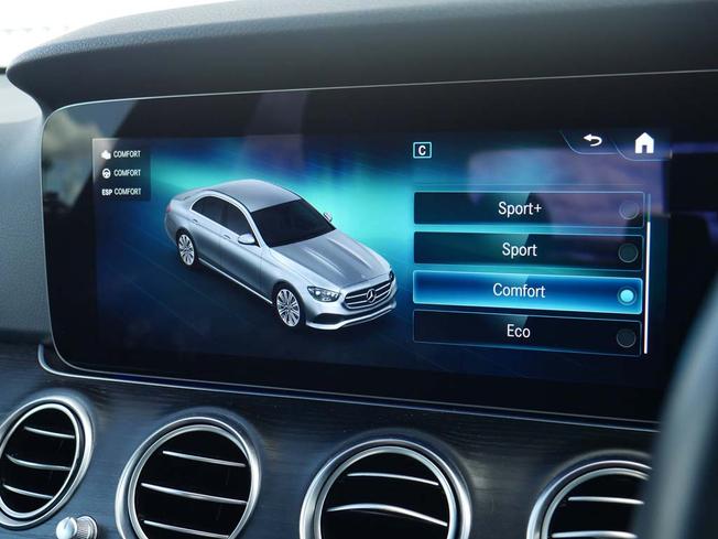 MERCEDES-BENZ E Class Photo 27
