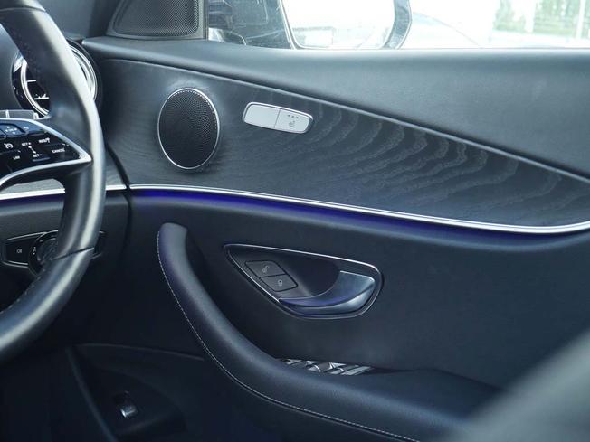 MERCEDES-BENZ E Class Photo 43