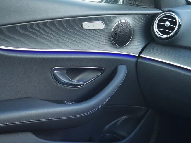 MERCEDES-BENZ E Class Photo 44