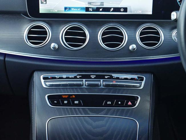 MERCEDES-BENZ E Class Photo 45