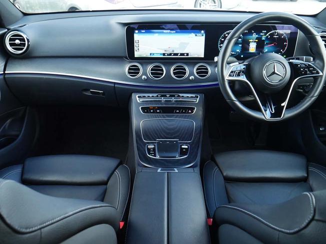 MERCEDES-BENZ E Class Photo 5