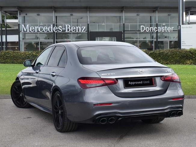 MERCEDES-BENZ E Class Photo 2