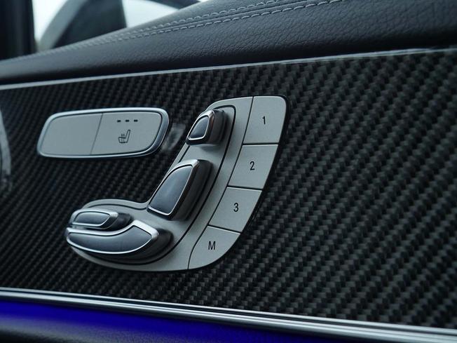 MERCEDES-BENZ E Class Photo 21