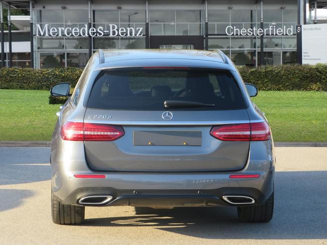 MERCEDES-BENZ E Class Photo 11