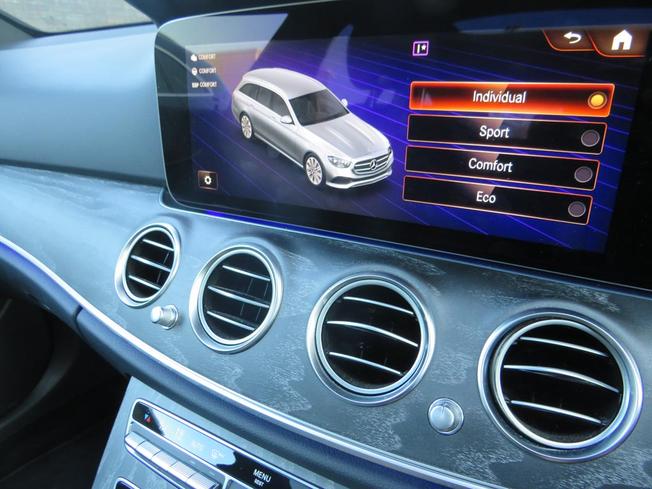 MERCEDES-BENZ E Class Photo 48