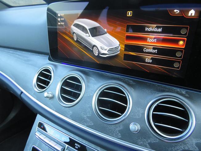 MERCEDES-BENZ E Class Photo 49
