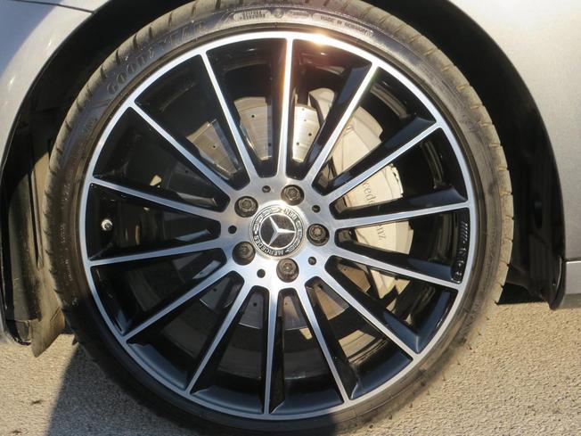 MERCEDES-BENZ E Class Photo 6