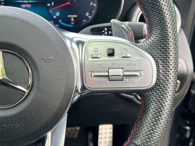 MERCEDES-BENZ Glc Photo 26