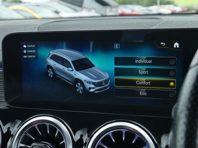 MERCEDES-BENZ Eqb Photo 25