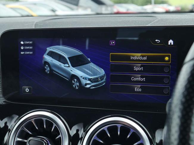MERCEDES-BENZ Eqb Photo 27