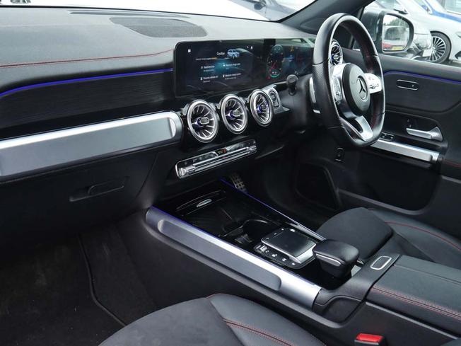 MERCEDES-BENZ Eqb Photo 3
