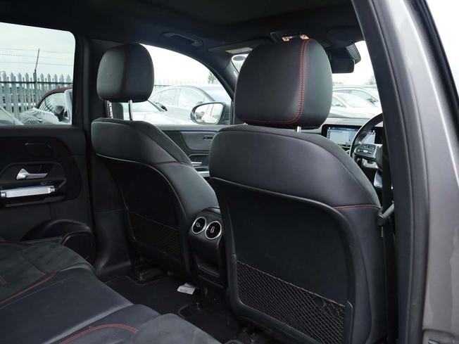 MERCEDES-BENZ Eqb Photo 37