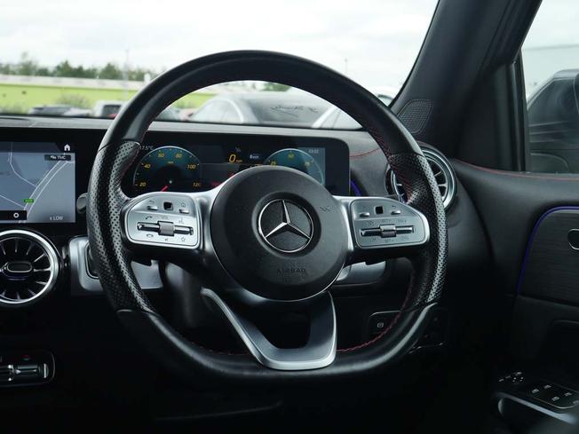MERCEDES-BENZ Eqb Photo 39