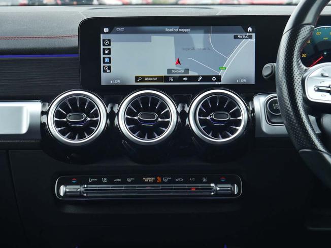 MERCEDES-BENZ Eqb Photo 42