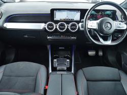 MERCEDES-BENZ Eqb Photo 5
