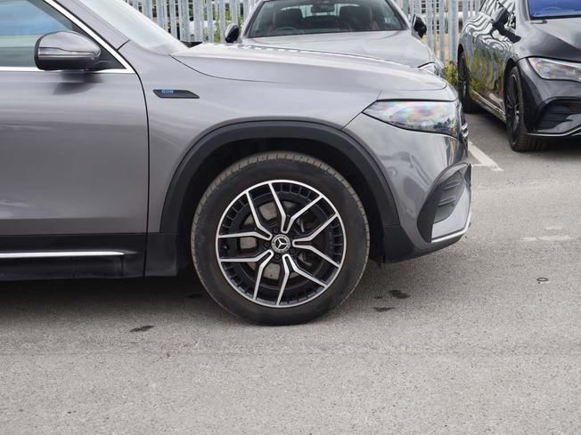 MERCEDES-BENZ Eqb Photo 6