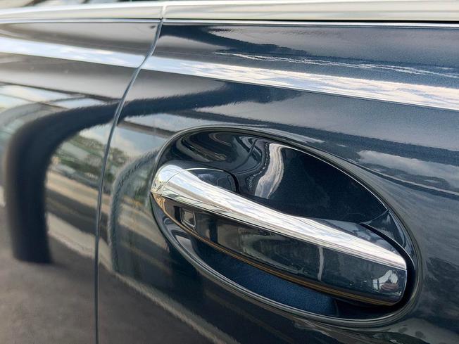 MERCEDES-BENZ Eqb Photo 17