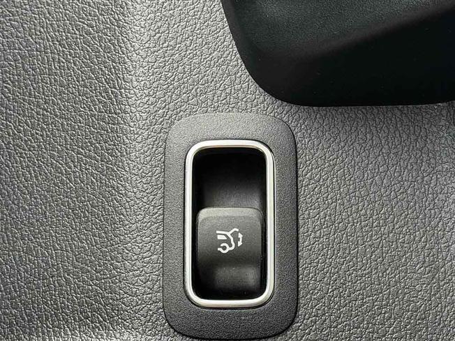 MERCEDES-BENZ Eqb Photo 24