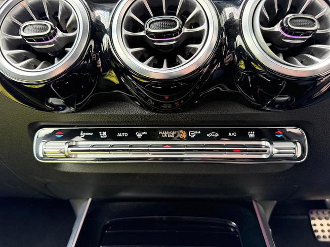 MERCEDES-BENZ Eqb Photo 35