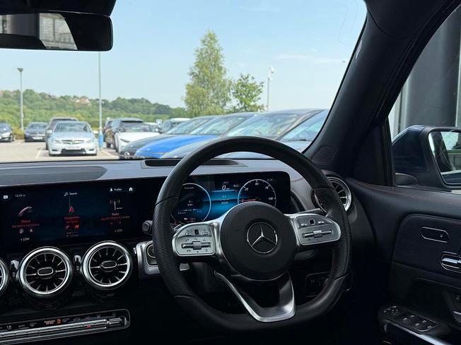 MERCEDES-BENZ Eqb Photo 46