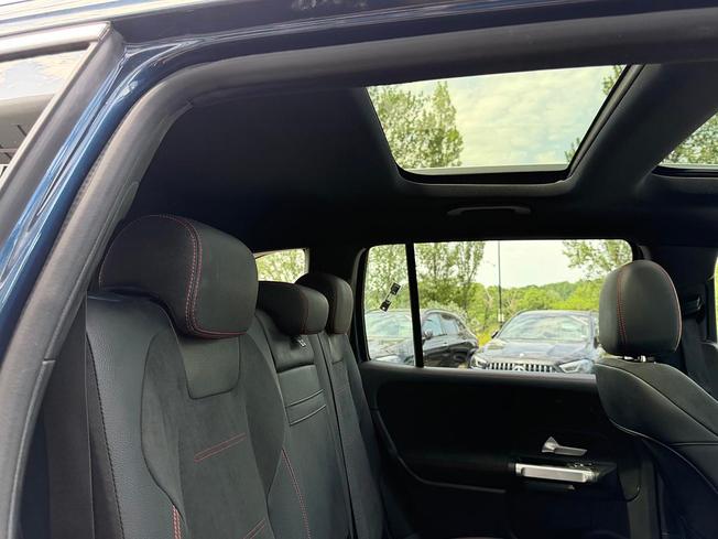 MERCEDES-BENZ Eqb Photo 8