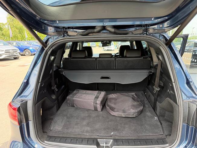 MERCEDES-BENZ Eqb Photo 9