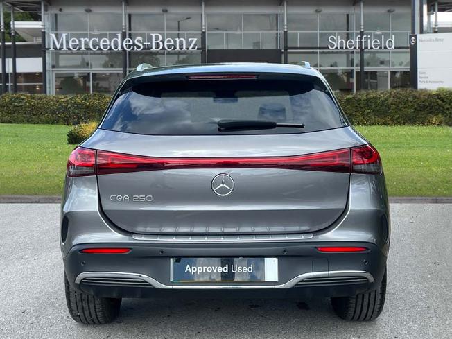 MERCEDES-BENZ Eqa Photo 11