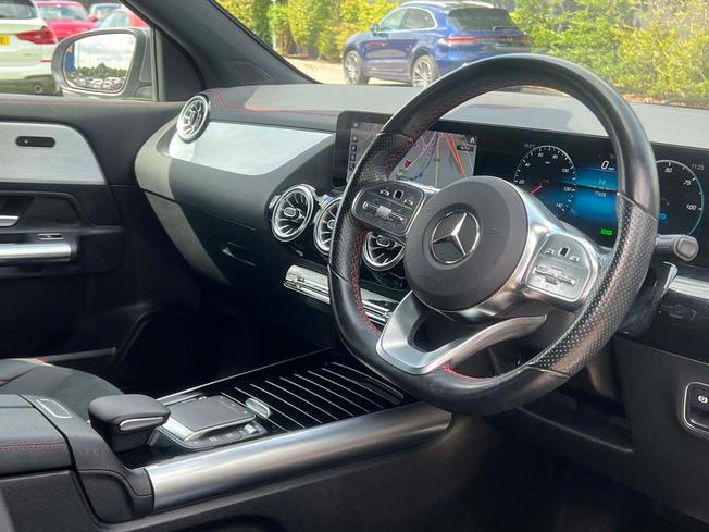 MERCEDES-BENZ Eqa Photo 22