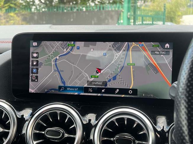 MERCEDES-BENZ Eqa Photo 23