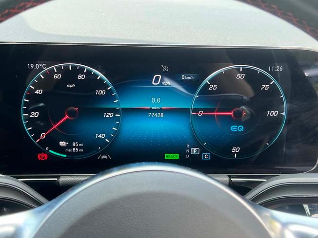 MERCEDES-BENZ Eqa Photo 4