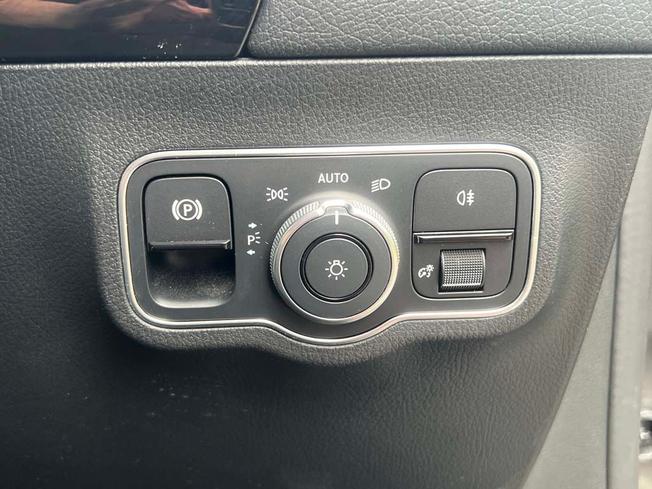 MERCEDES-BENZ Eqa Photo 45