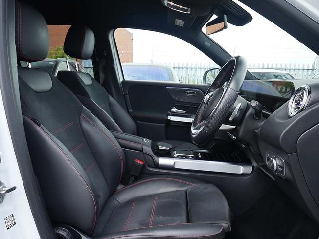 MERCEDES-BENZ Glb Photo 31