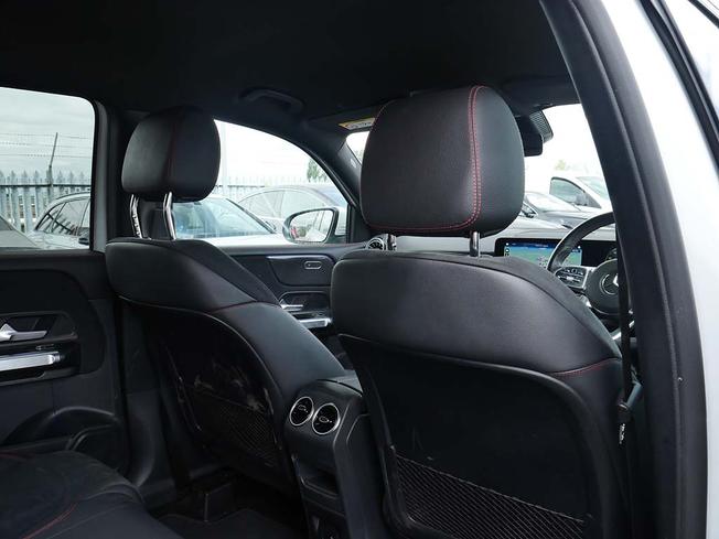 MERCEDES-BENZ Glb Photo 35