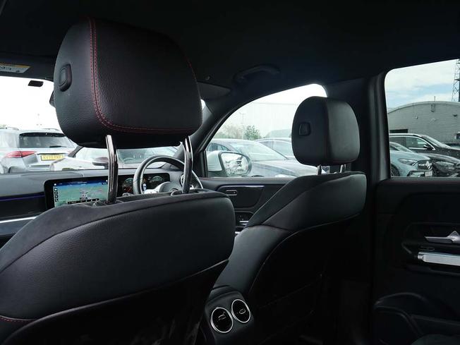 MERCEDES-BENZ Glb Photo 36