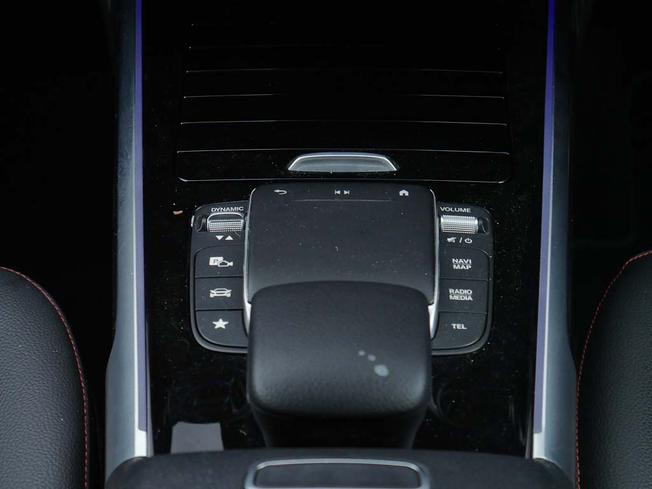 MERCEDES-BENZ Glb Photo 41