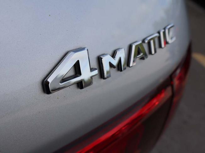MERCEDES-BENZ GLB Photo 21